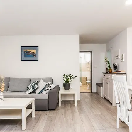 Stylish In The Center Of شقة زادار