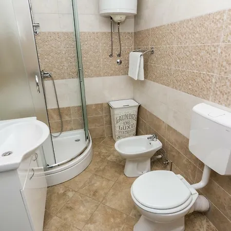 Stylish In The Center Of * زادار