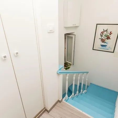 شقة Stylish In The Center Of زادار