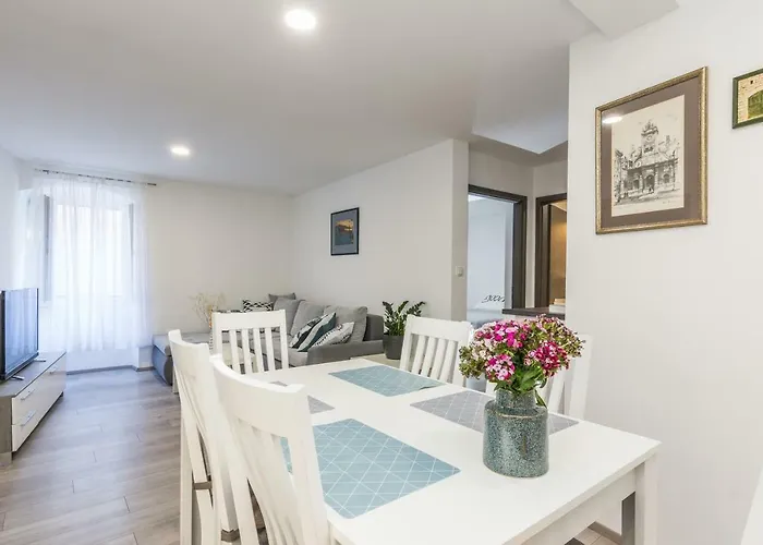 Stylish In The Center Of Appartement *