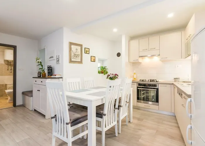 Appartement Stylish In The Center Of *